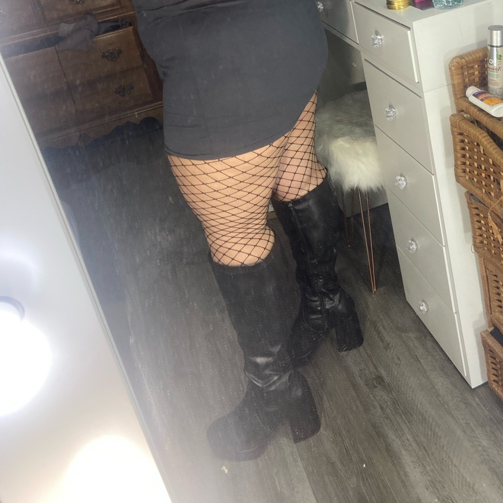 Wide calf Torrid bots